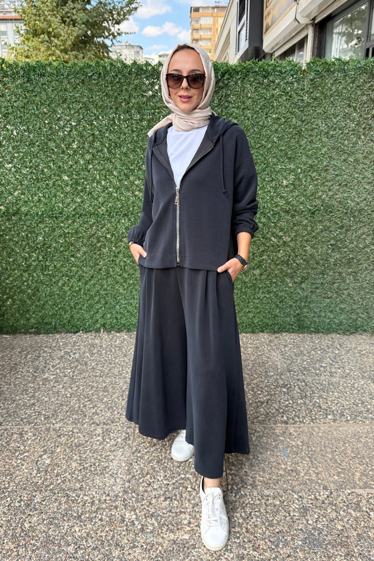 Merwish Alora Takım-Siyah