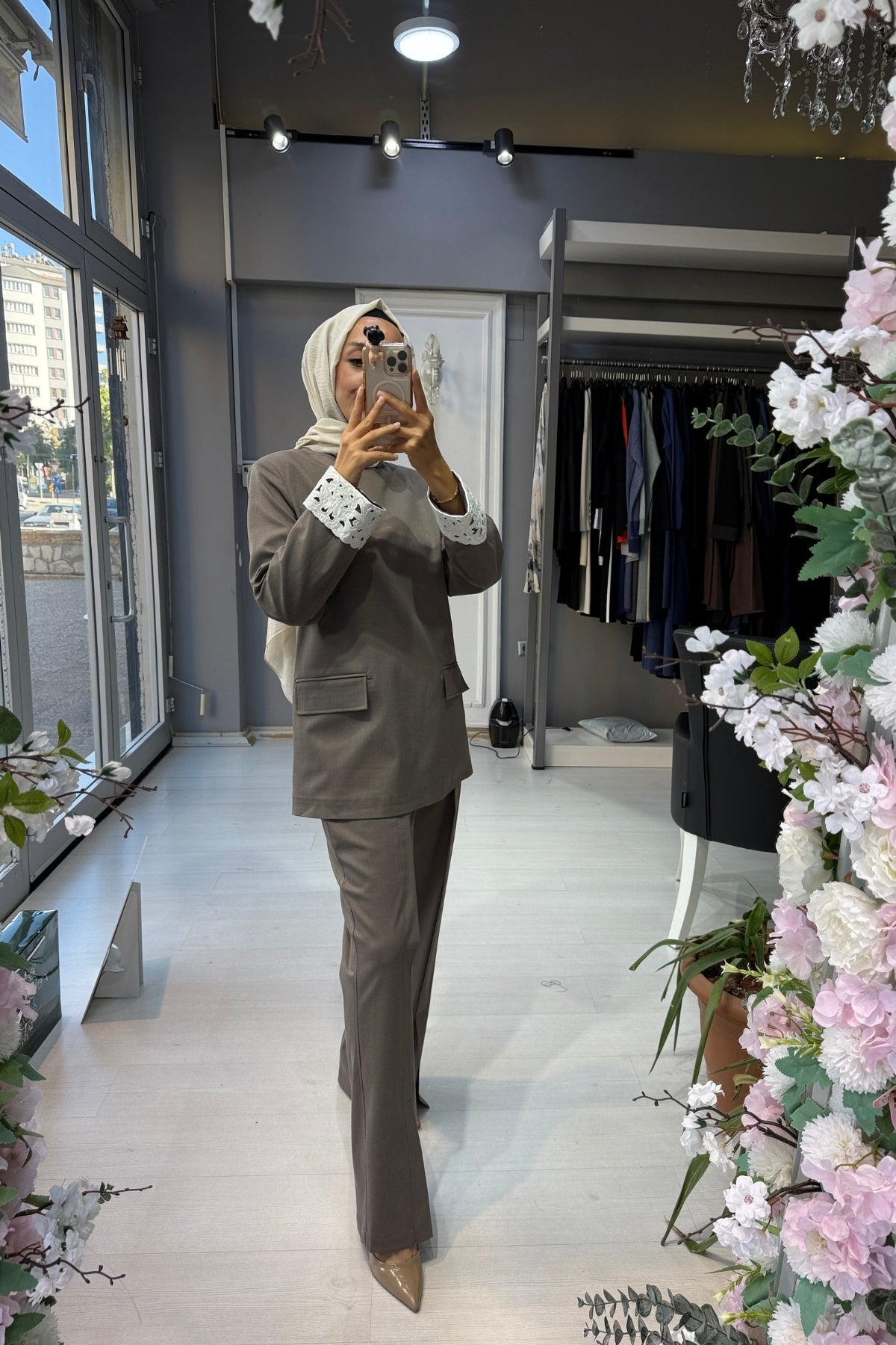 Venöve Jonas Takım