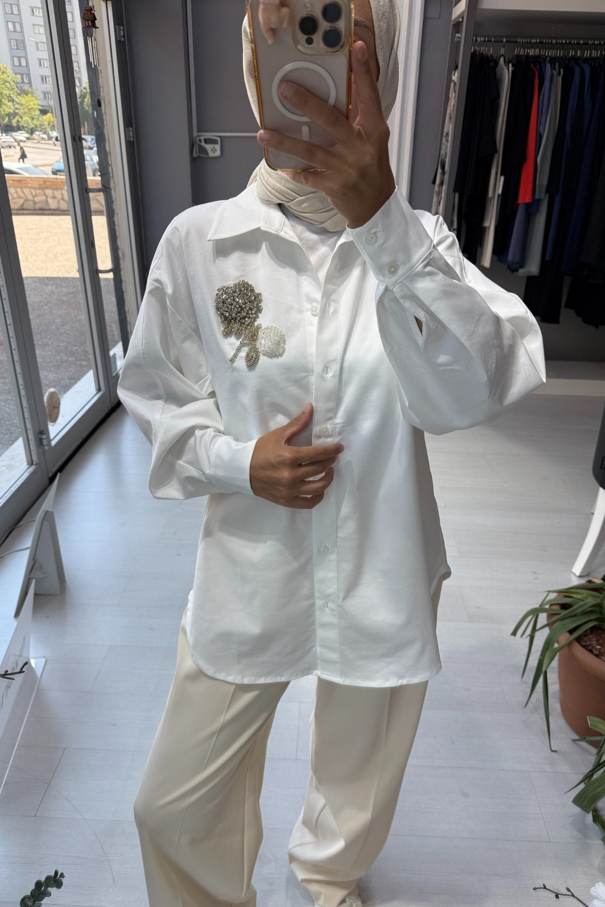 Exquise Çiçek Taş İşlemeli Uzun Kollu Regular Gömlek