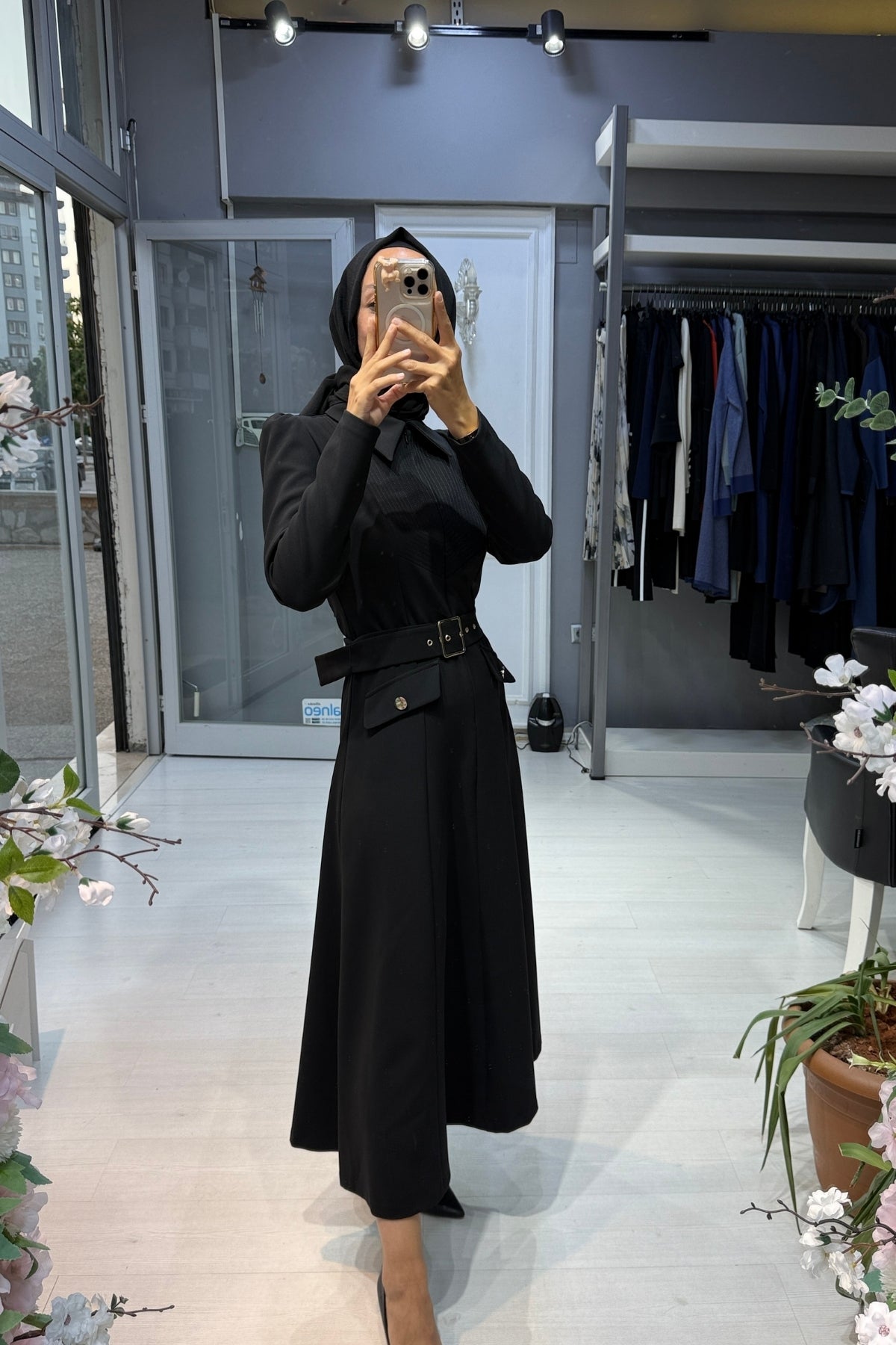 Exquise Önden Fermuarlı Kemerli Uzun Kol Slim Fit Midi Elbise