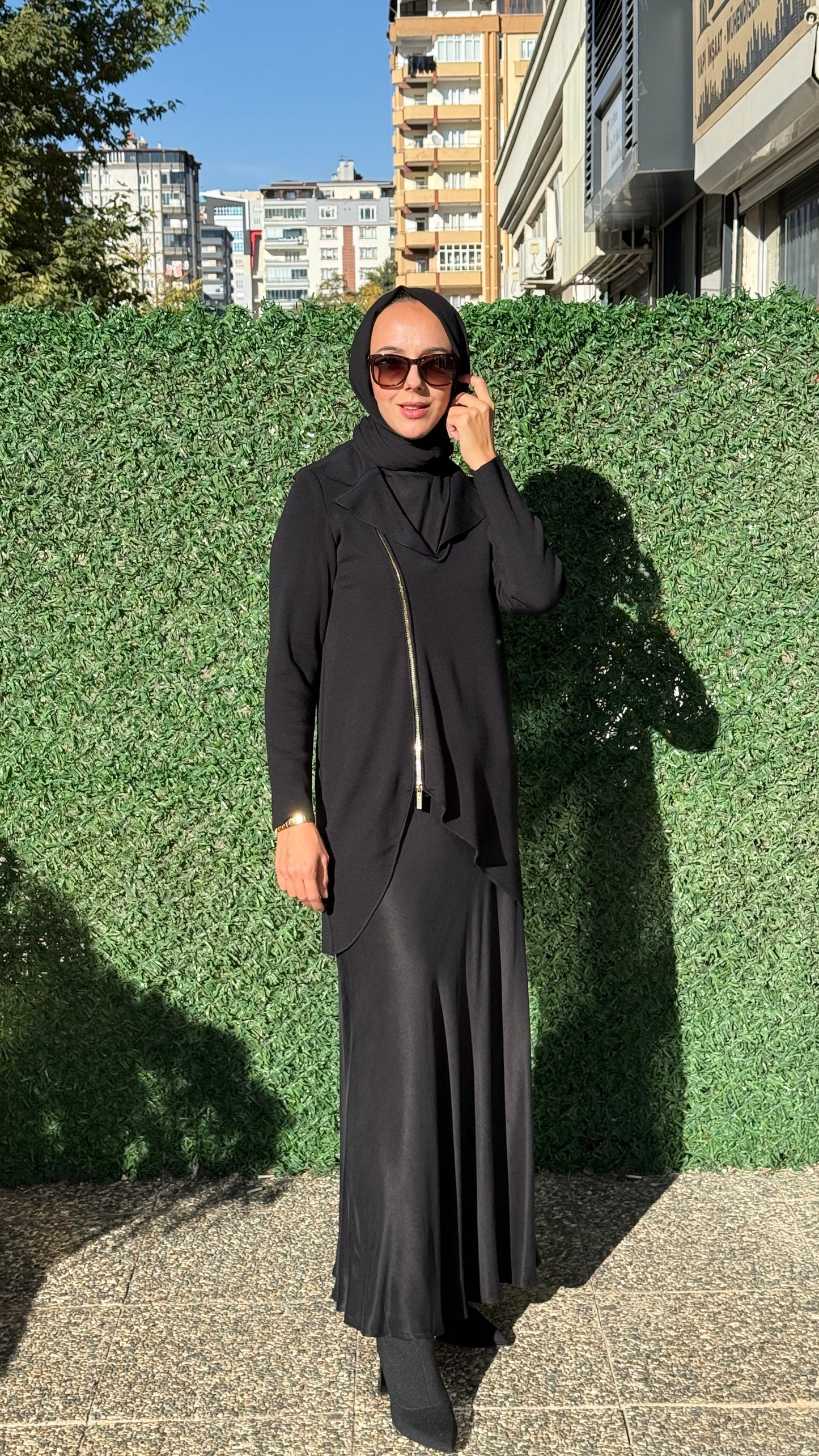 Miss Dalida Asimetrik Fermuarlı Siyah Tunik