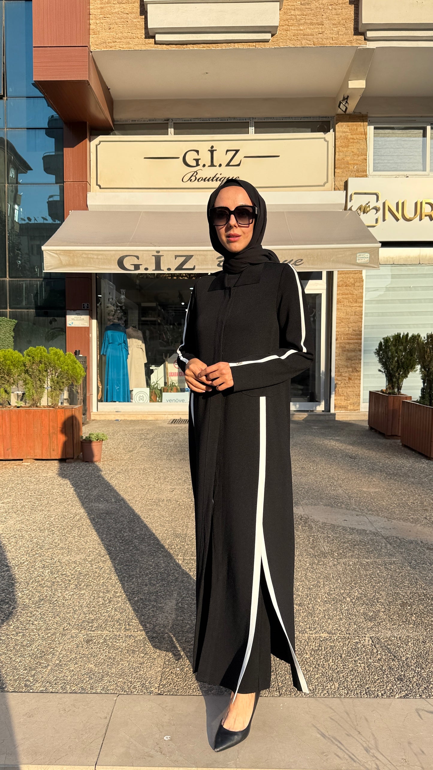 Miss Dalida Yırtmaç Detaylı Uzun Triko Hırka