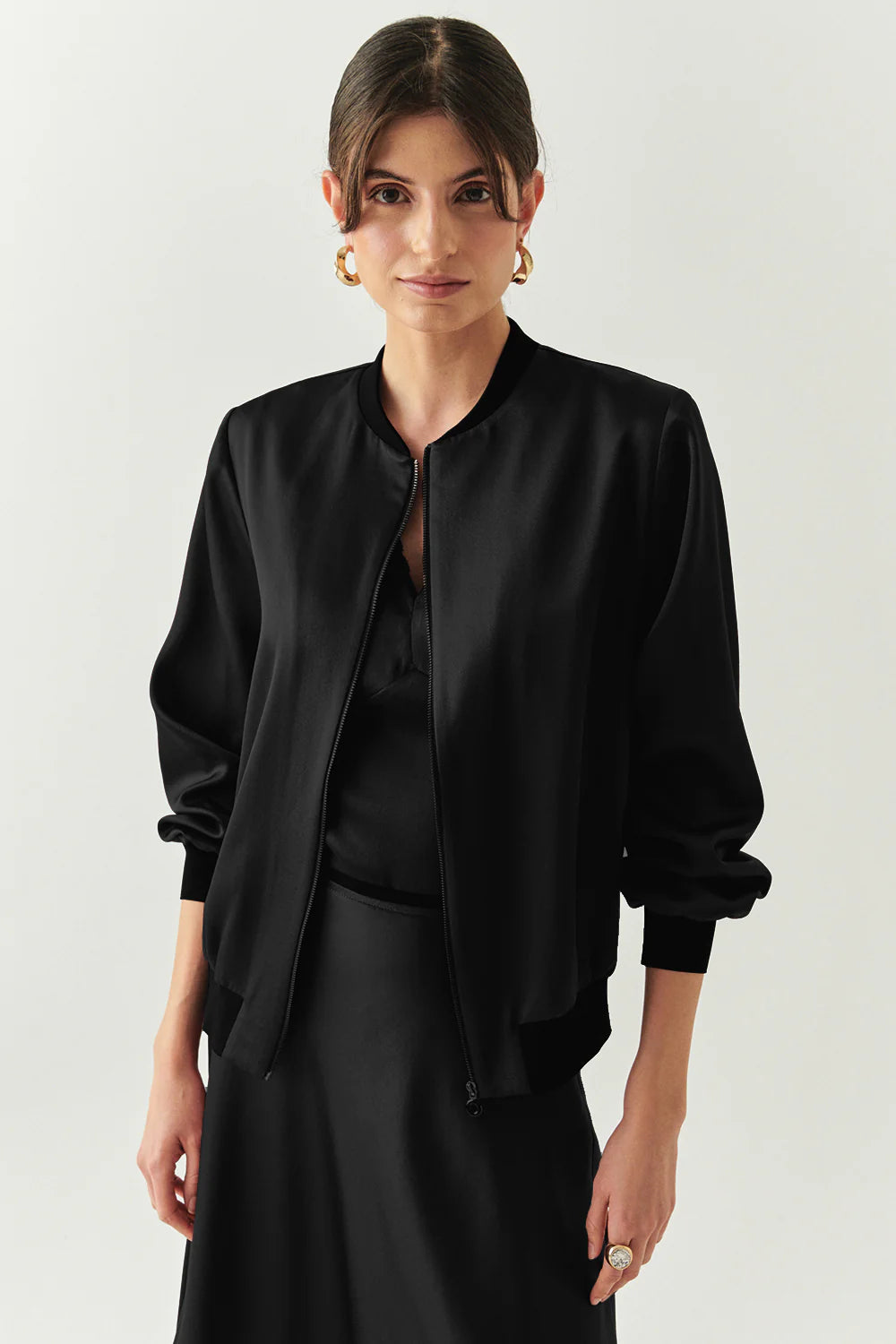 Exquise Bisiklet Yaka Cepli Saten Yüzeyli Regular Fermuarlı Ceket