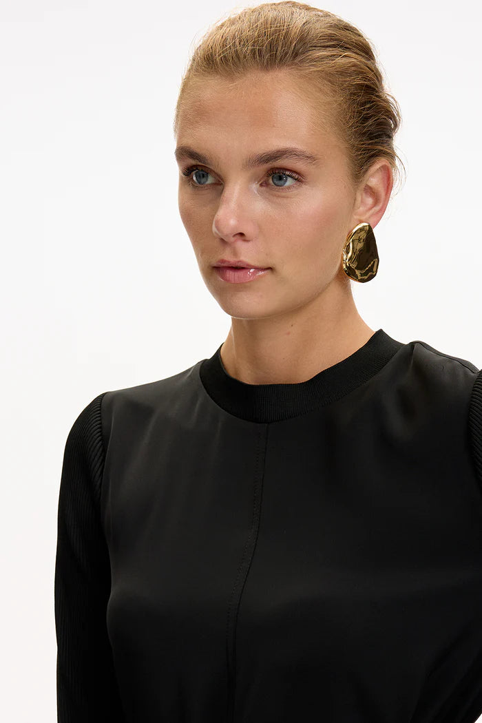 Exquise Bisiklet Yaka Uzun Kollu Kuşaklı Regular Siyah Midi Elbise