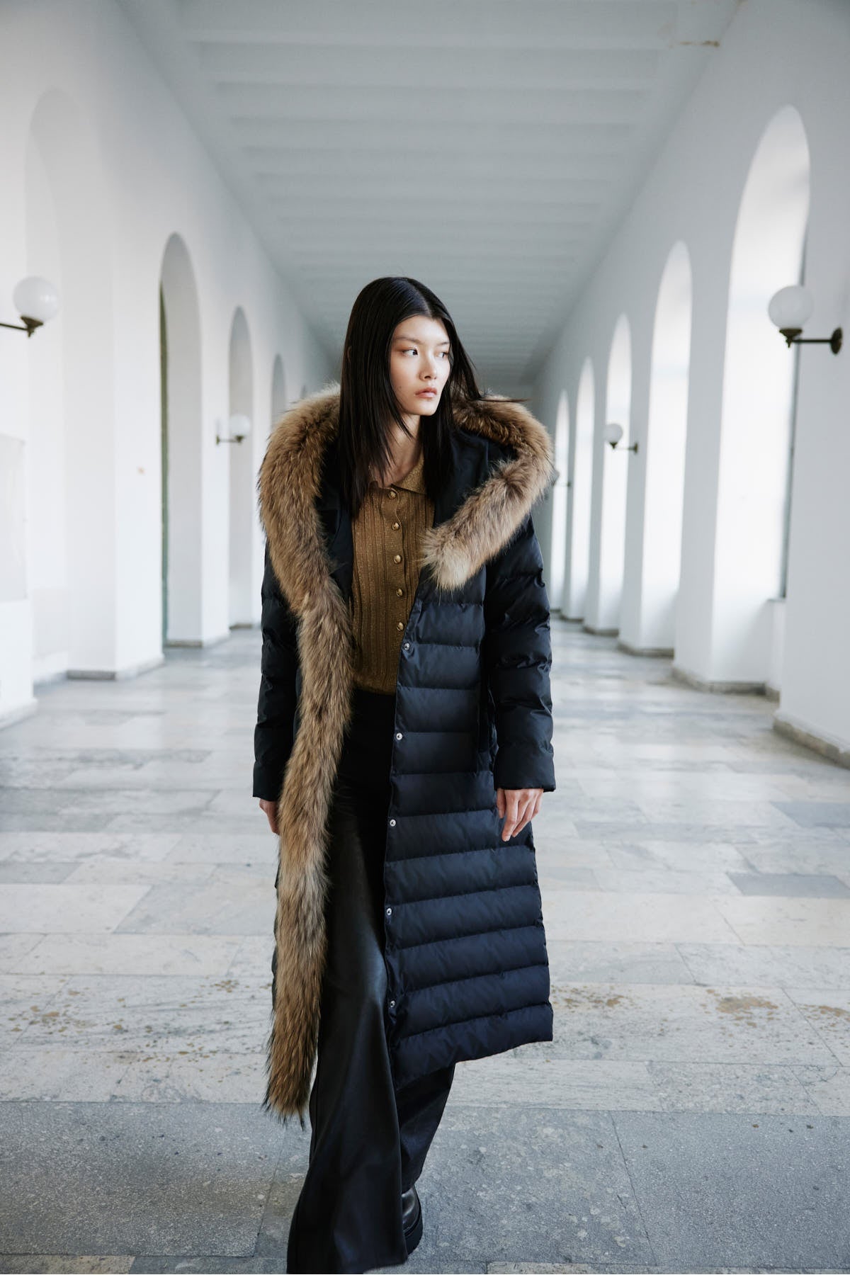 Womania Milano - Naturel Kürk Detaylı Mont