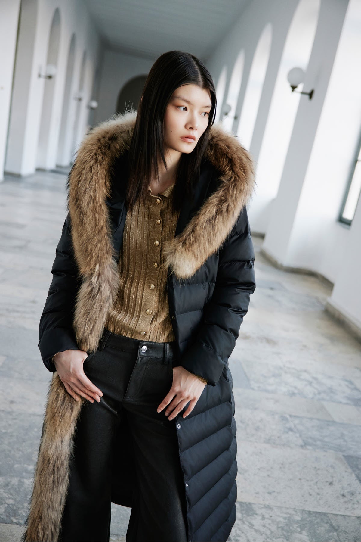 Womania Milano - Naturel Kürk Detaylı Mont